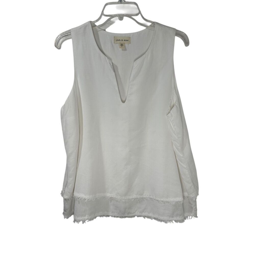 Cloth & Stone women’s white sleeveless v-neck blouse size Large.  #18-1929